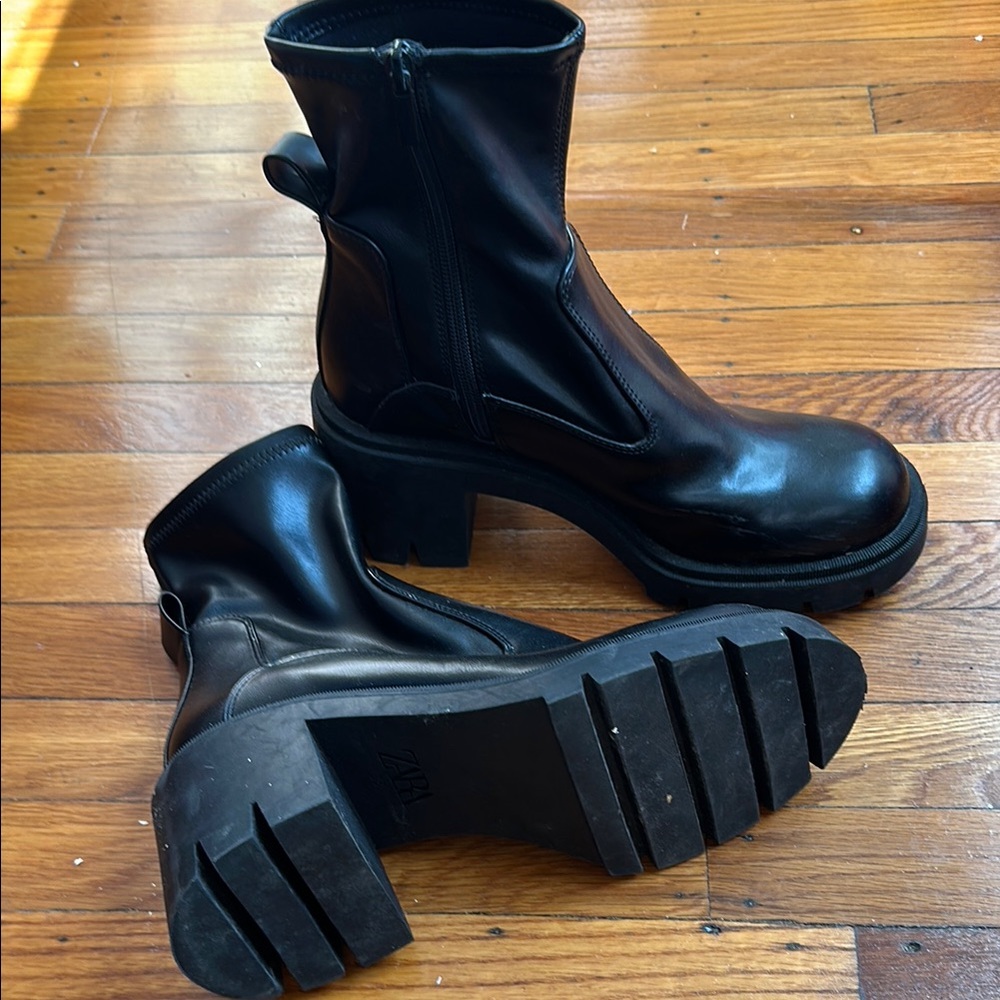 Black Chunky Leather Ankle Boots - Unbranded